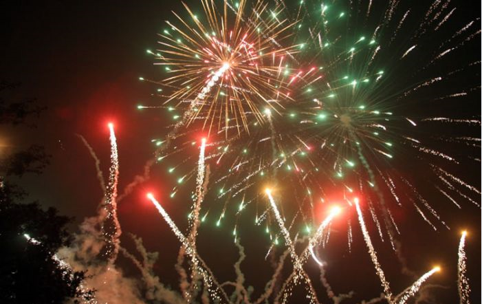 CIAL DE FIESTAS ANTIGUA PIROTECNIA VIRGEN DE LAS NIEVES - Pirotecnia/Espectaculo de Fuegos Artificiales