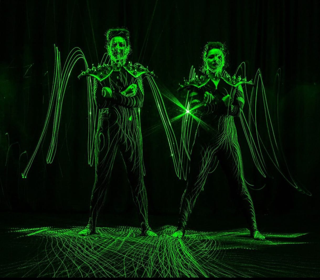Manos de fuego - Espectaculo LED / Laser