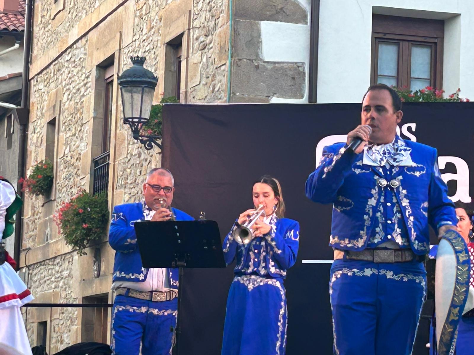 Mariachi Los Cazahuates