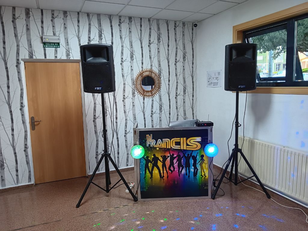 Dj Francis
