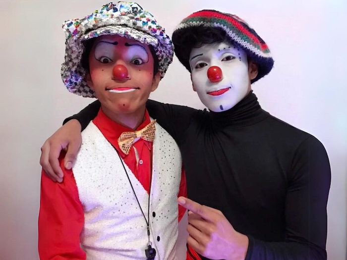 Gomita y sus payasos