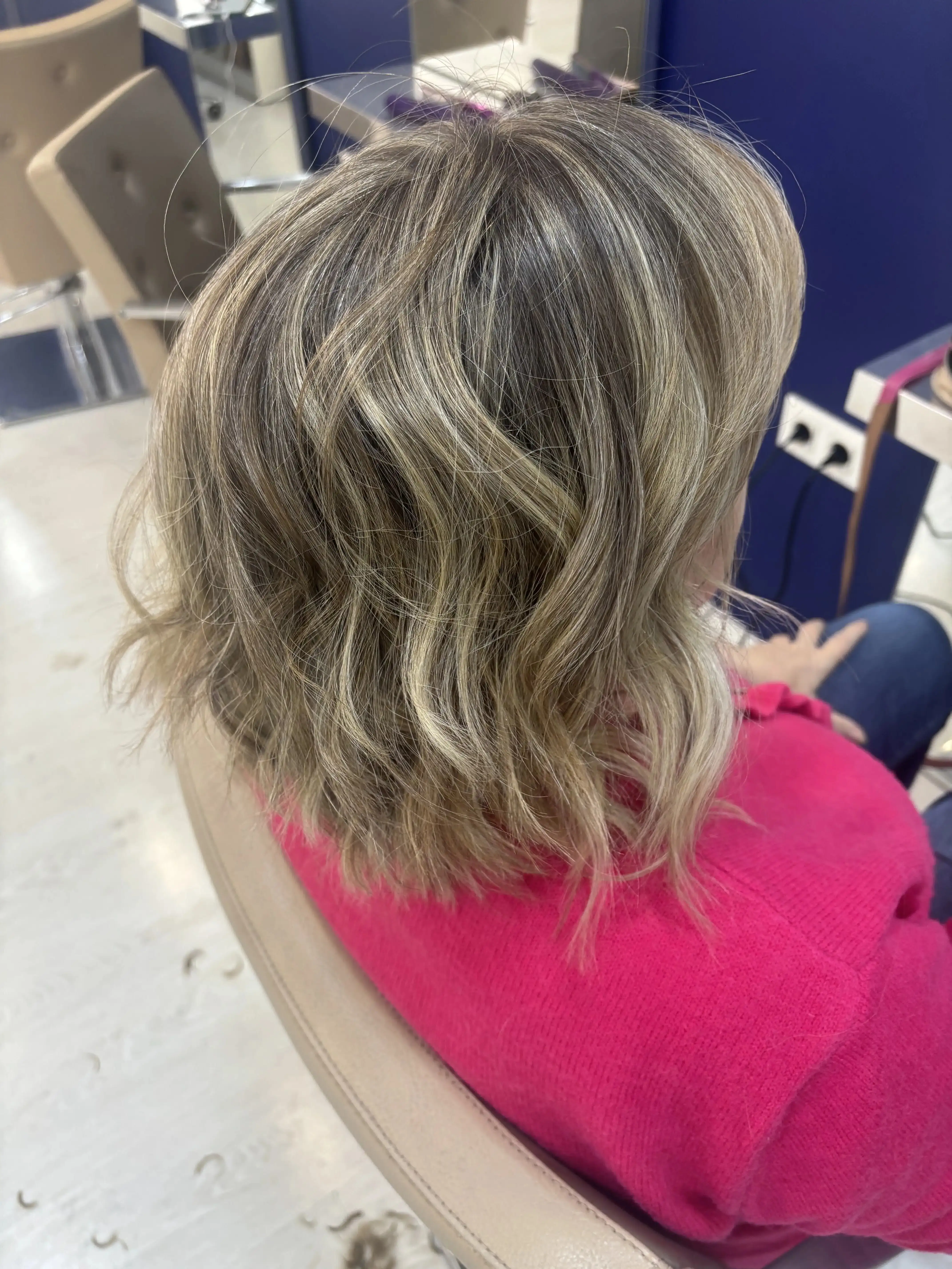 Peluqueros , Estilistas y Maquilladores - Calyra Hair & Beauty Salon - foto 10