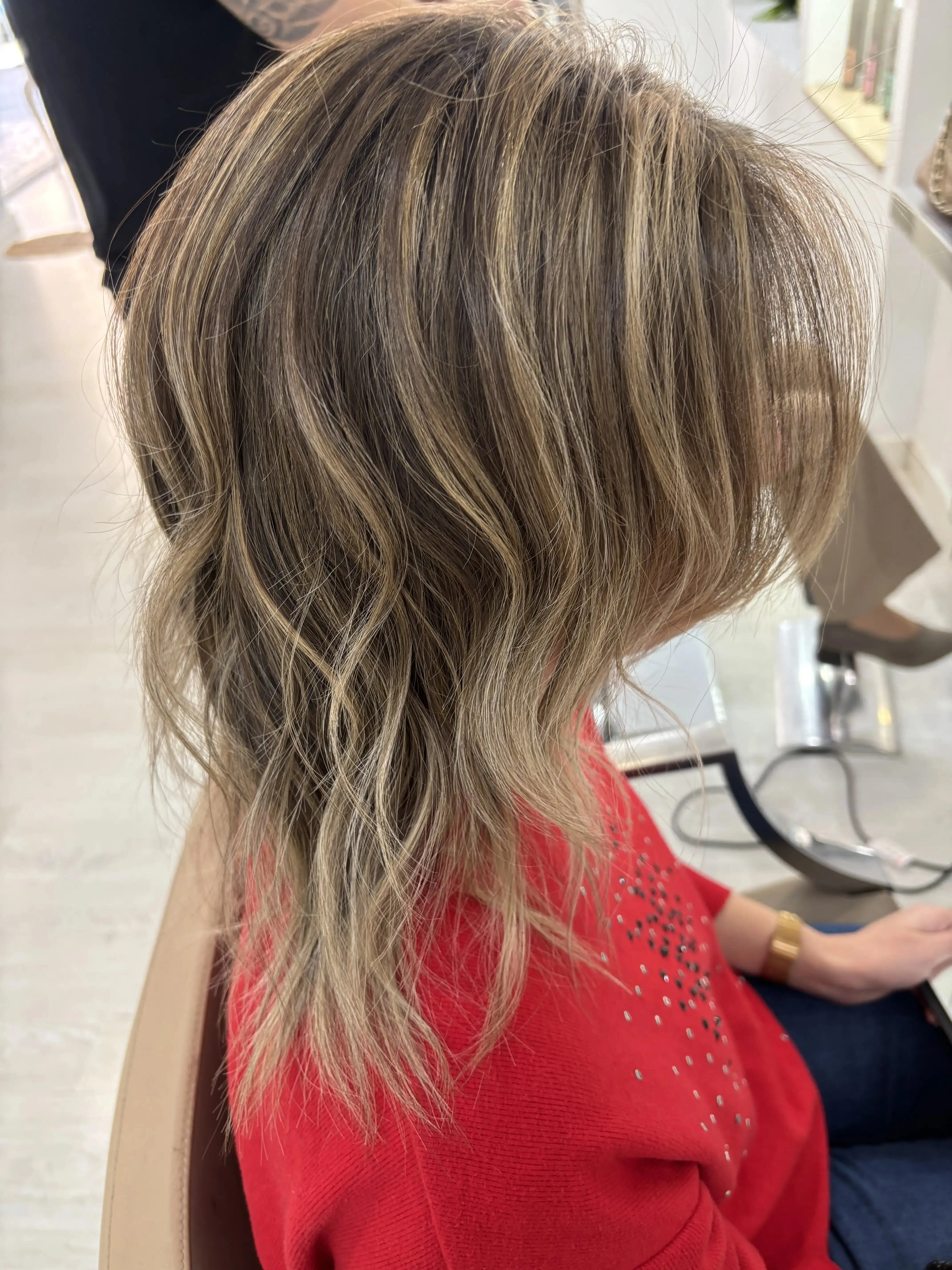Peluqueros , Estilistas y Maquilladores - Calyra Hair & Beauty Salon - foto 8
