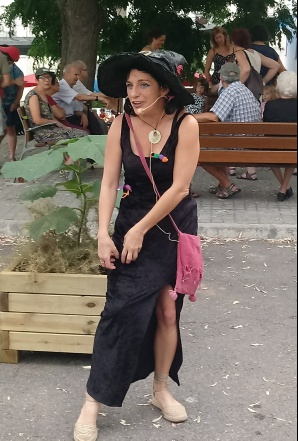 Mai, la Bruixeta dels Contes