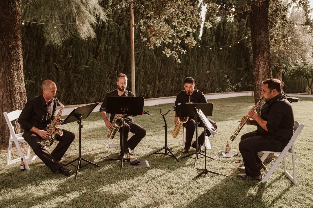 Sax Momentum