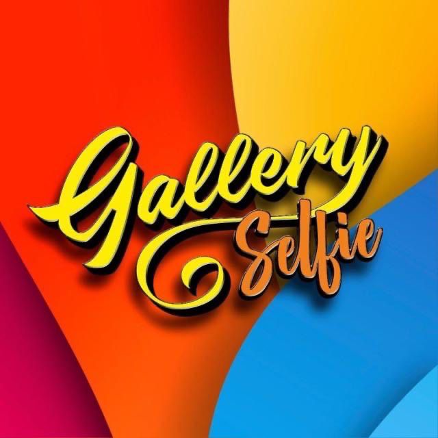 Gallery Selfie