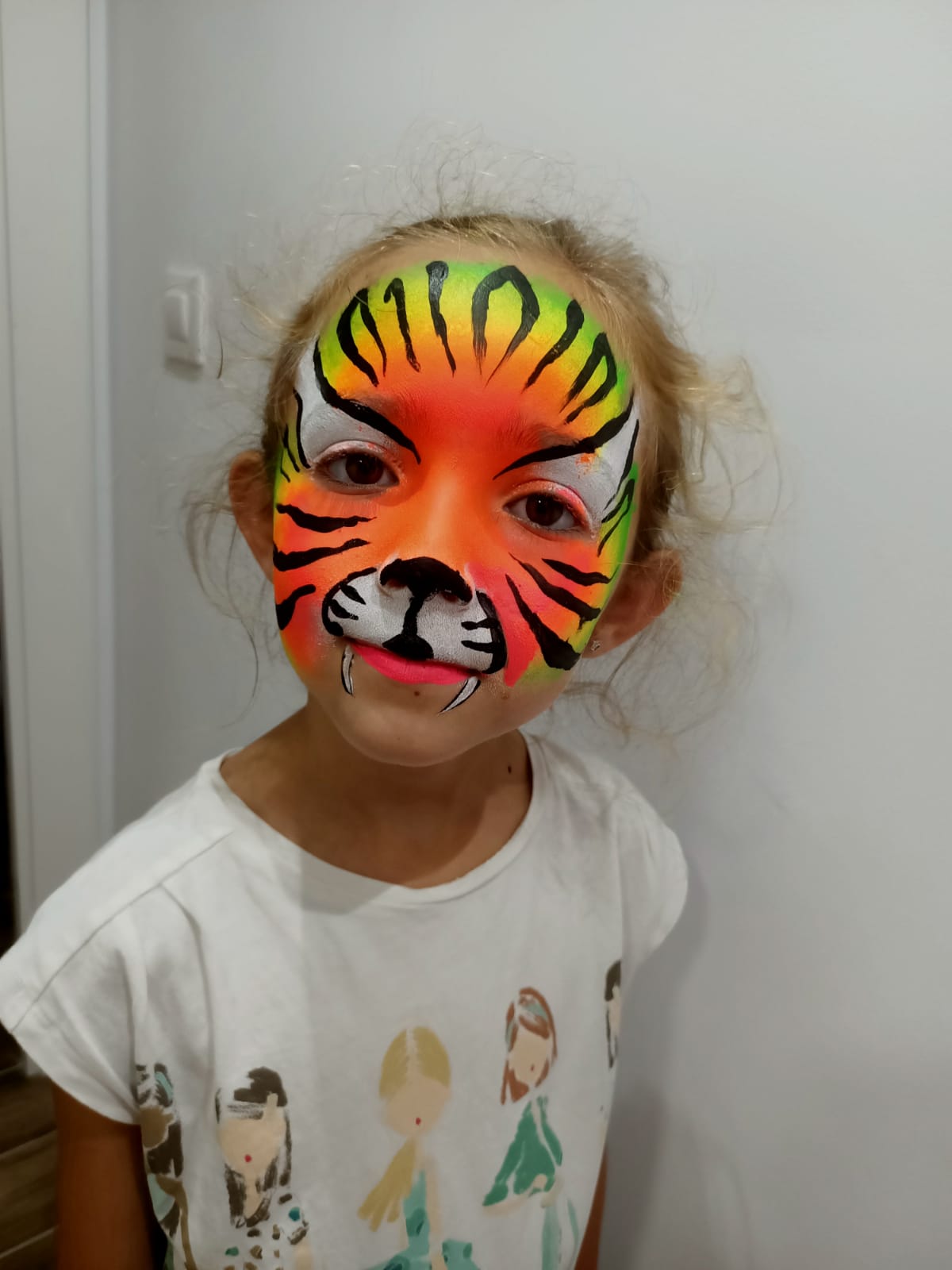 PINTACARITAS BENALMÁDENA