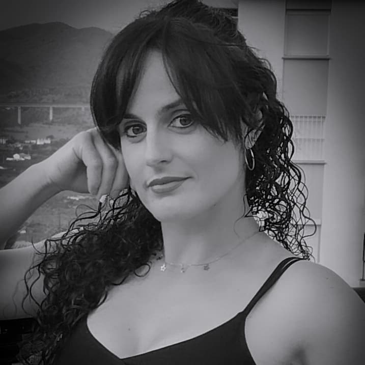 Estela Lozano