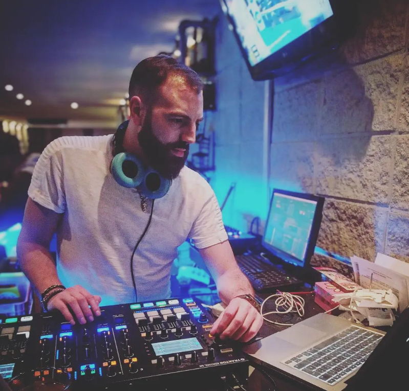 ANDRES ARANDA DJ